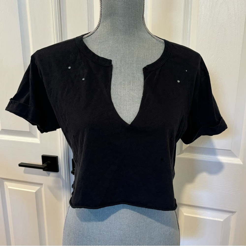TRULY MADLY DEEPLY Women’s SIZE XS BLACK Cropped Distressed Streetwear Top